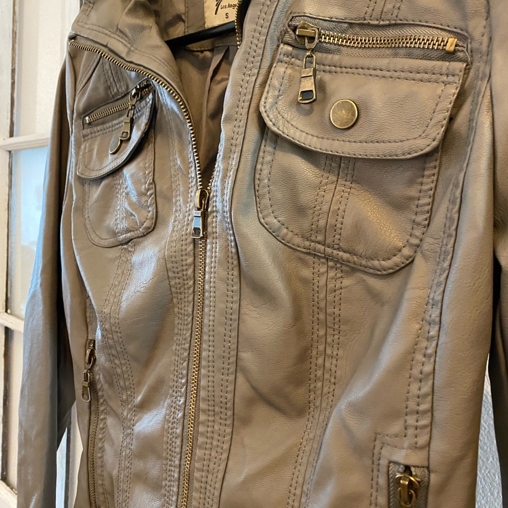 Cat Walk Studio faux leather jacket Women’s small